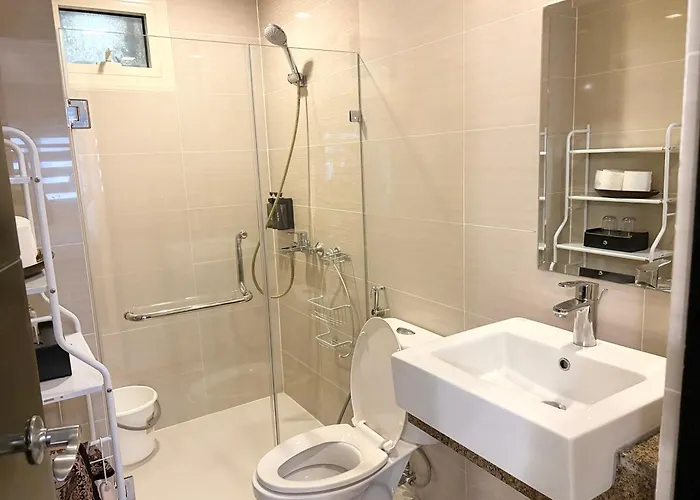Aparthotel Cozy Layover Unit C2-2h 81 Newport Boulevard Short Walk To Naia Terminal 3