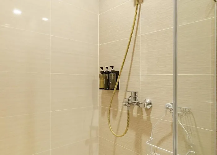 Your Cozy And Elegant Airport Home, Steps From Naia T3 Aparthotel 4*