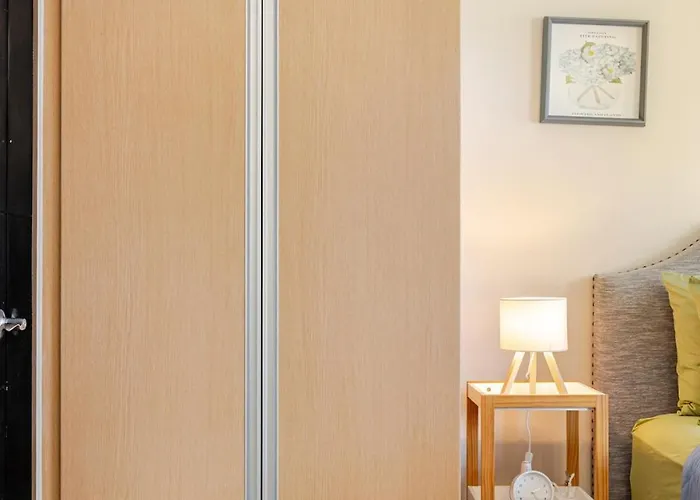 Your Cozy And Elegant Airport Home, Steps From Naia T3 Manila